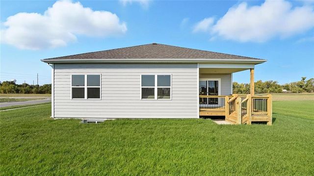 20105 Cornice Street, Spring Hill, KS 66083