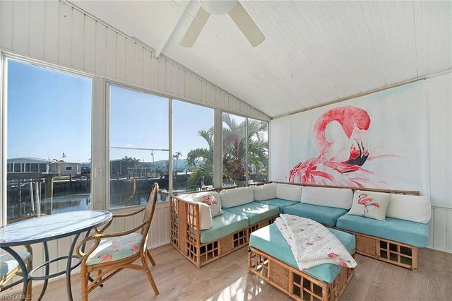 3070 Harpoon LN, St. James City, FL 33956