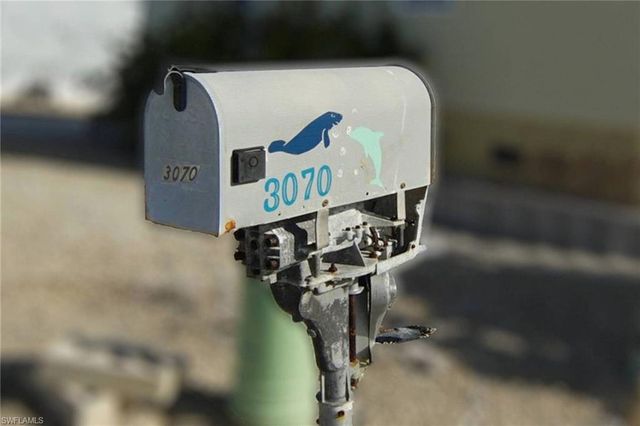 3070 Harpoon LN, St. James City, FL 33956