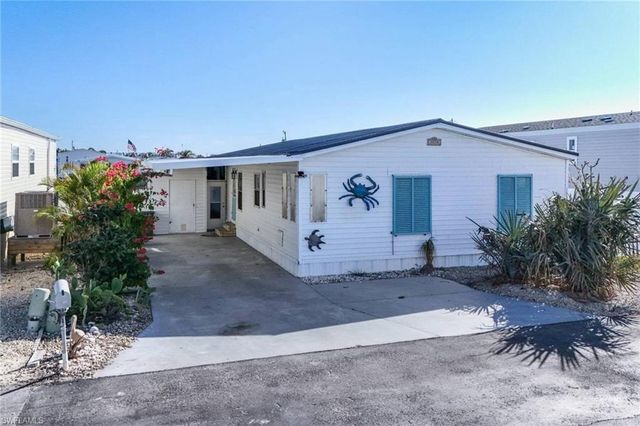 3070 Harpoon LN, St. James City, FL 33956