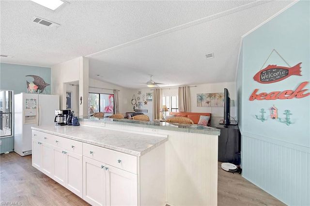 3070 Harpoon LN, St. James City, FL 33956