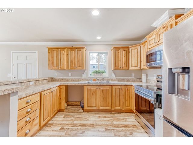 4264 Se 122ND Ave 13, Portland, OR 97236