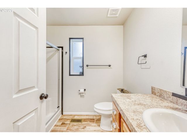 4264 Se 122ND Ave 13, Portland, OR 97236