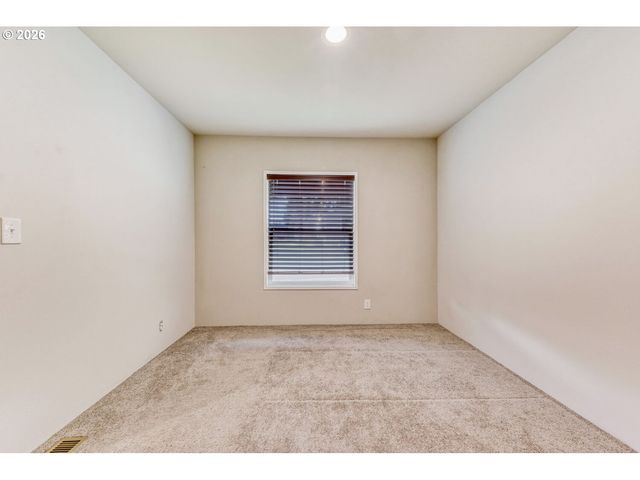 4264 Se 122ND Ave 13, Portland, OR 97236