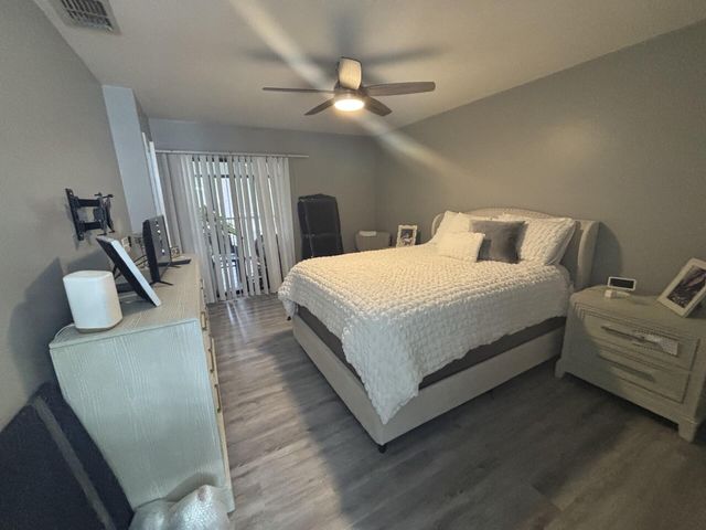 3751 COCOPLUM Circle 3564, Coconut Creek, FL 33063