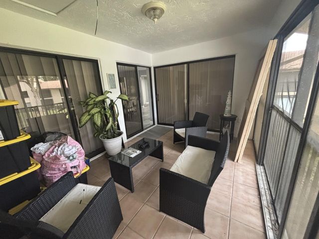 3751 COCOPLUM Circle 3564, Coconut Creek, FL 33063