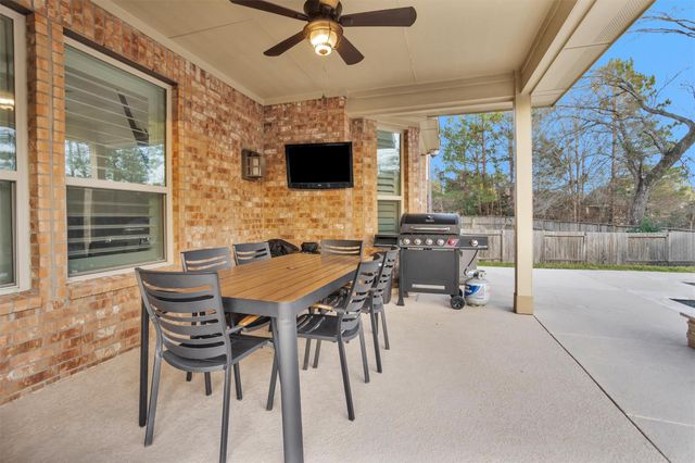 251 Soaring Pines Place, Montgomery, TX 77316