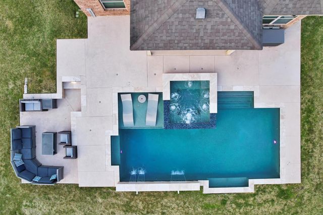 251 Soaring Pines Place, Montgomery, TX 77316