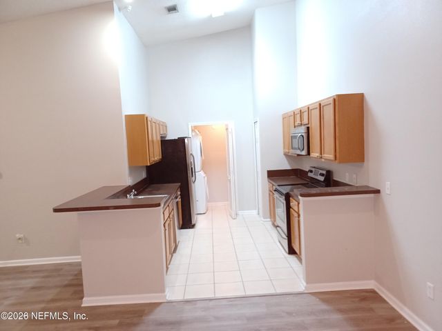 3610 KIRKPATRICK Circle 12, Jacksonville, FL 32210