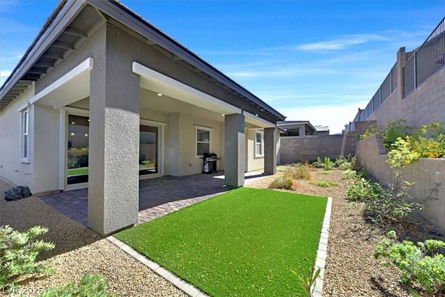 981 Edinburgh Fields Court, Las Vegas, NV 89138