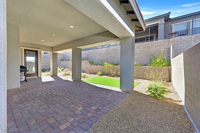 981 Edinburgh Fields Court, Las Vegas, NV 89138