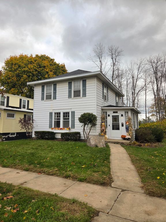 10 Addoms Street, Plattsburgh, NY 12901