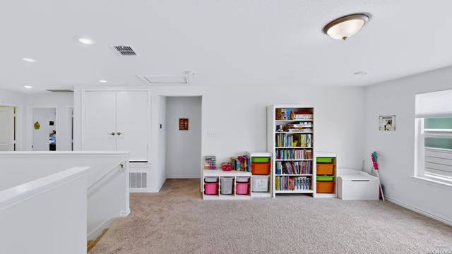 2704 Nueva Cordova, Seguin, TX 78155