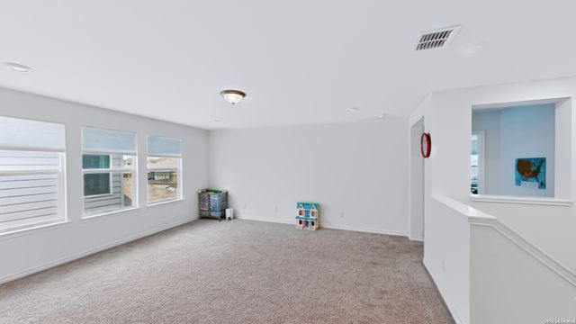 2704 Nueva Cordova, Seguin, TX 78155
