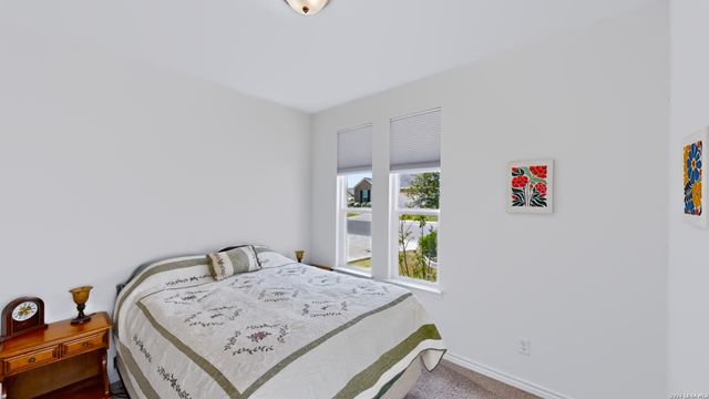 2704 Nueva Cordova, Seguin, TX 78155