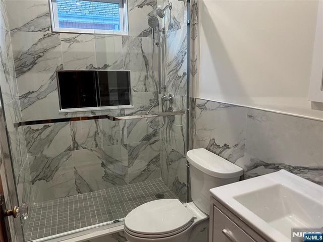 505 Dewey 2, Cliffside Park, NJ 07010