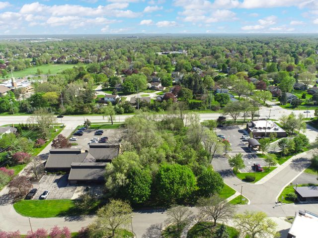 41628 6 Mile Road, Northville, MI 48168