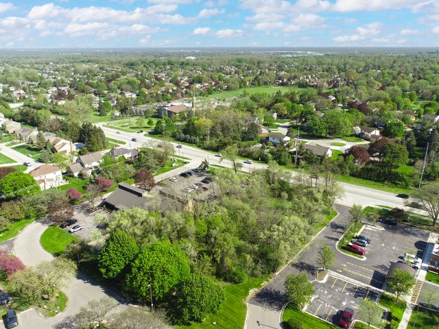 41628 6 Mile Road, Northville, MI 48168