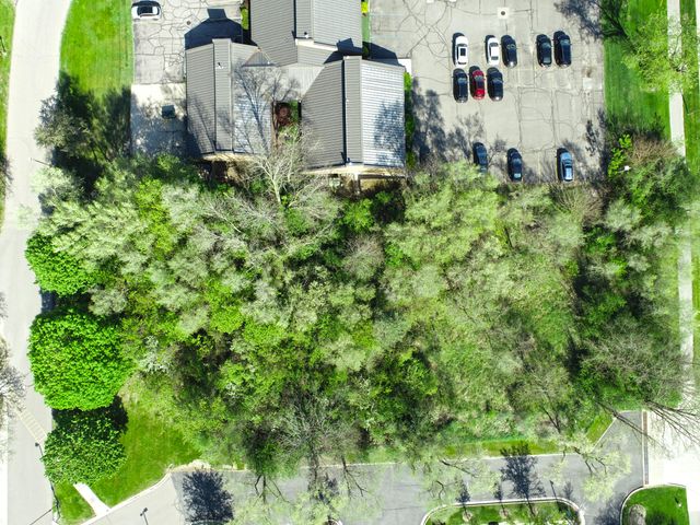 41628 6 Mile Road, Northville, MI 48168