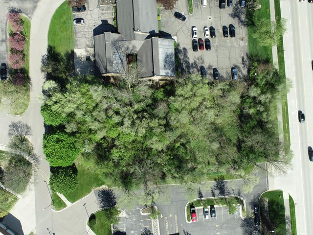 41628 6 Mile Road, Northville, MI 48168