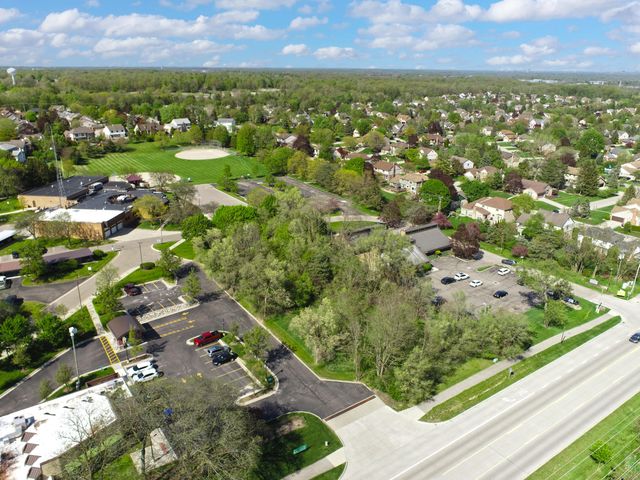 41628 6 Mile Road, Northville, MI 48168
