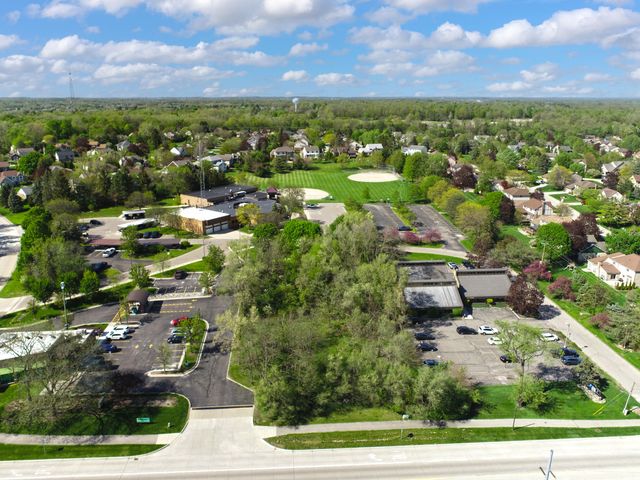 41628 6 Mile Road, Northville, MI 48168