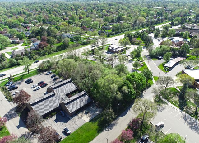 41628 6 Mile Road, Northville, MI 48168