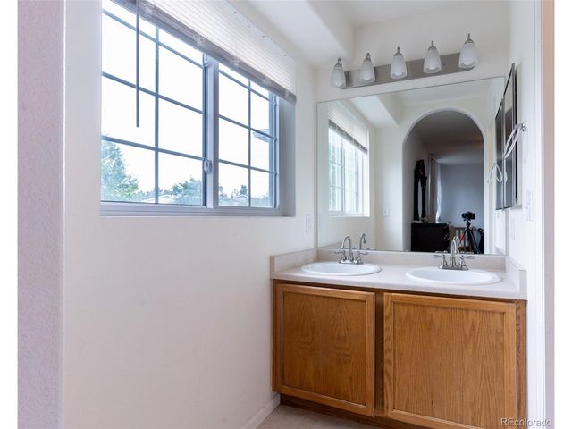 19542 E 19th Pl, Aurora, CO 80011
