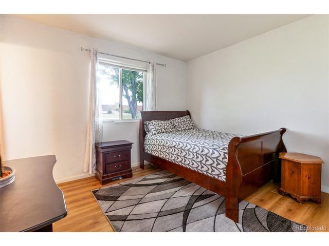 19542 E 19th Pl, Aurora, CO 80011