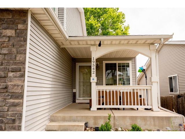 19542 E 19th Pl, Aurora, CO 80011