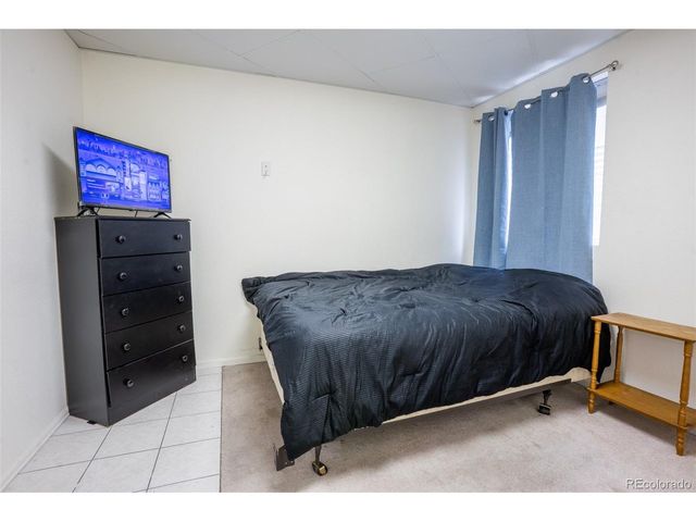 19542 E 19th Pl, Aurora, CO 80011
