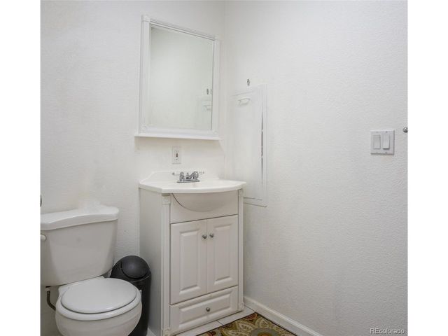 19542 E 19th Pl, Aurora, CO 80011
