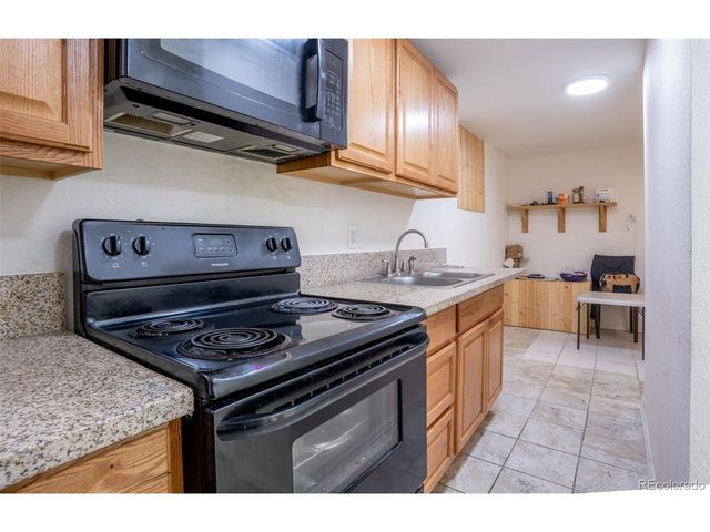 19542 E 19th Pl, Aurora, CO 80011