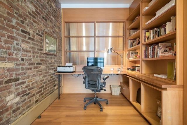 56 E 11th St Apt 8, New York City, NY 10003