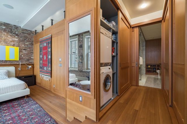 56 E 11th St Apt 8, New York City, NY 10003