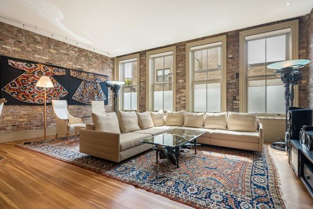 56 E 11th St Apt 8, New York City, NY 10003