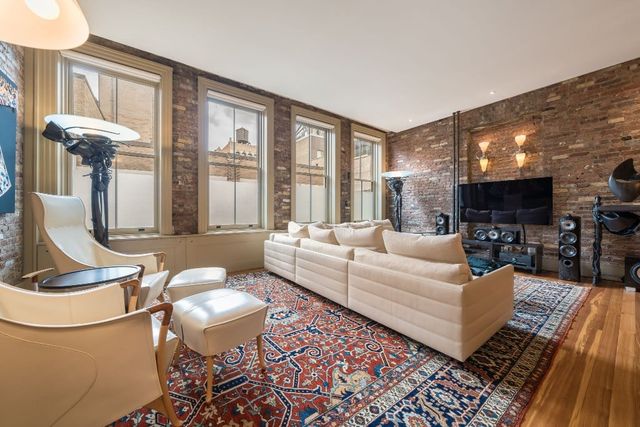 56 E 11th St Apt 8, New York City, NY 10003