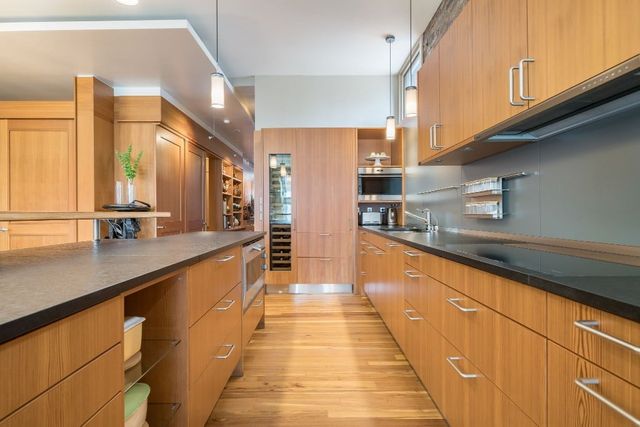 56 E 11th St Apt 8, New York City, NY 10003