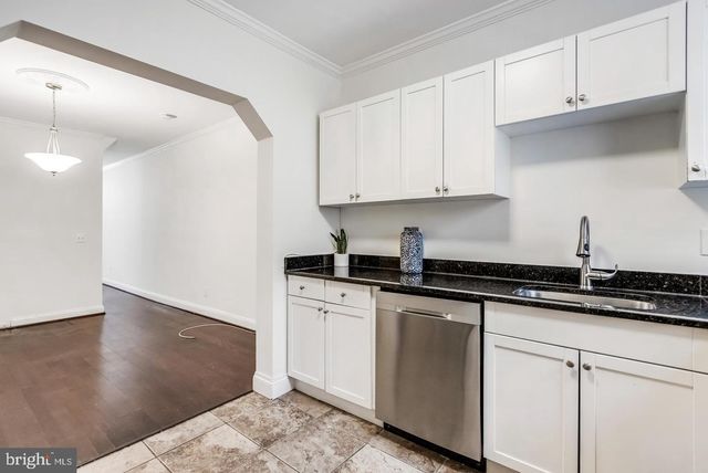 218 N GLOVER ST, Baltimore, MD 21224