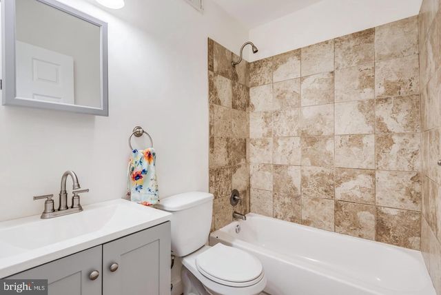 218 N GLOVER ST, Baltimore, MD 21224