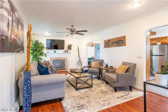 1524 Hollywood Street NE, Warren, OH 44483