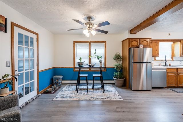 1524 Hollywood Street NE, Warren, OH 44483