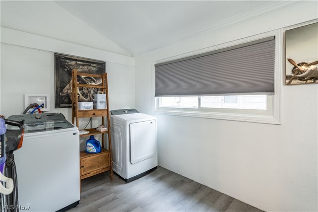 1524 Hollywood Street NE, Warren, OH 44483