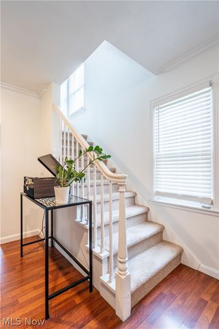 1524 Hollywood Street NE, Warren, OH 44483