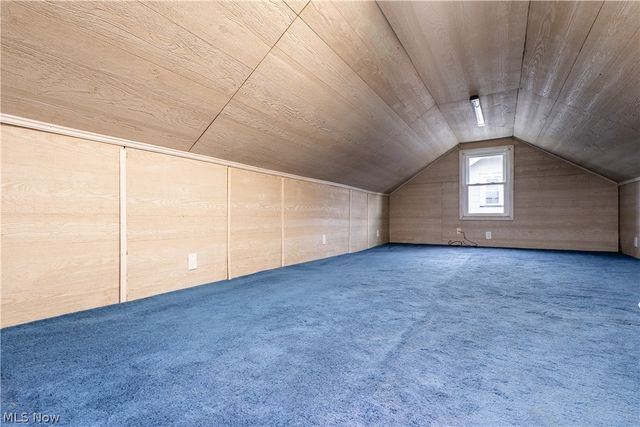 1524 Hollywood Street NE, Warren, OH 44483