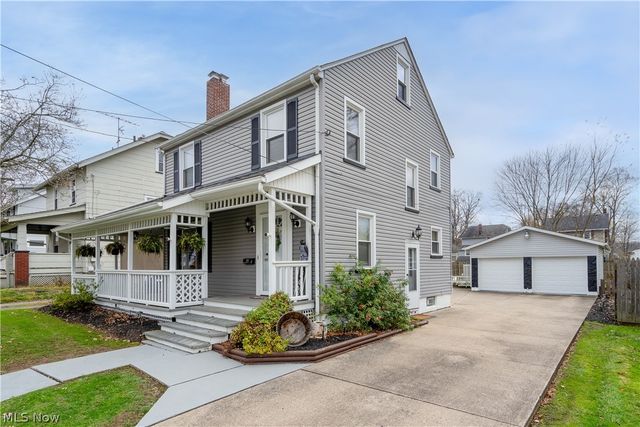 1524 Hollywood Street NE, Warren, OH 44483