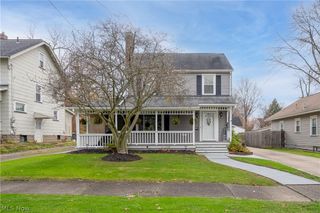 1524 Hollywood Street NE, Warren, OH 44483