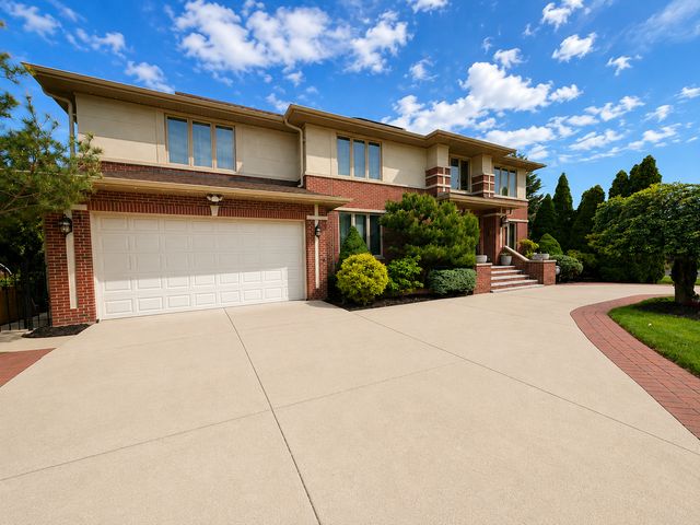 4935 N Canfield Avenue, Norridge, IL 60706
