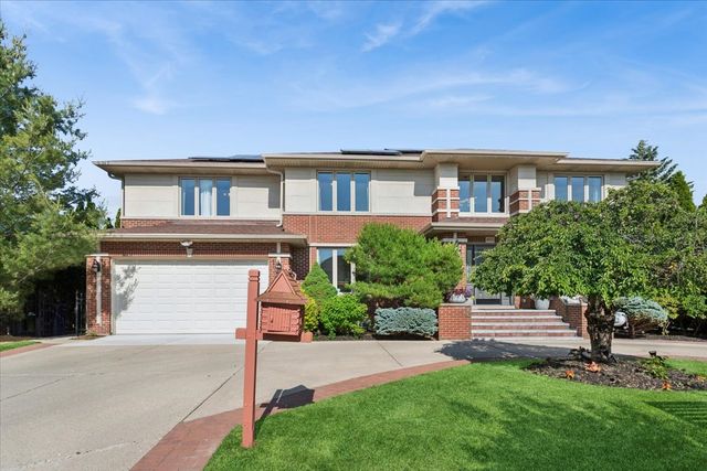 4935 N Canfield Avenue, Norridge, IL 60706