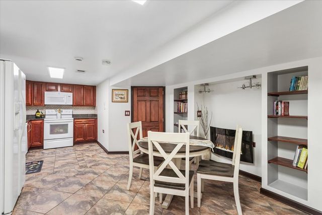 4935 N Canfield Avenue, Norridge, IL 60706